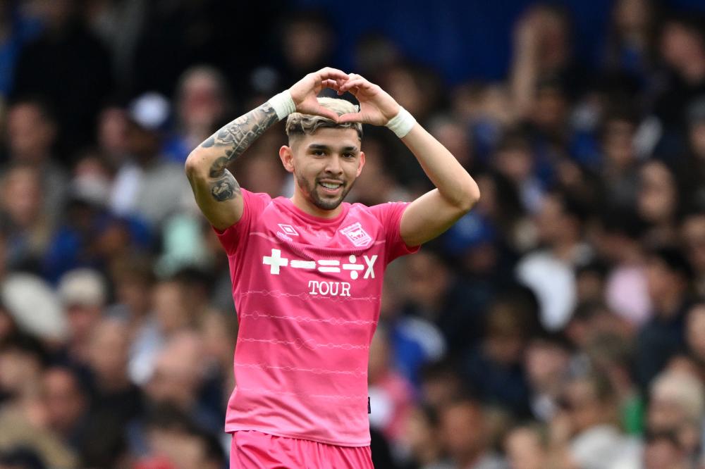 虽然哈兰德 虽然哈兰德