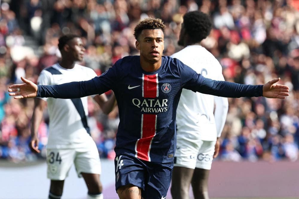 球队通过中 球队通过中